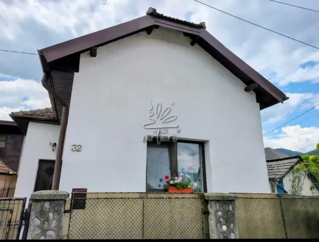 Camere de Închiriat CASA YANIS